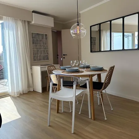 아파트 Charming Penthouse - Sunny - Terrace - Close To Sea And Restaurants