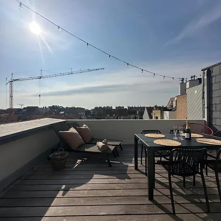 Charming Penthouse - Sunny - Terrace - Close To Sea And Restaurants 아파트